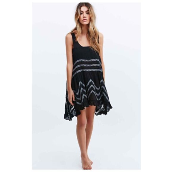 FP black combo voile lace trapeze dress. Small - Picture 3 of 9